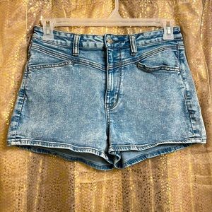 American Eagle next level stretch super hi-rise shortie shorts size 12